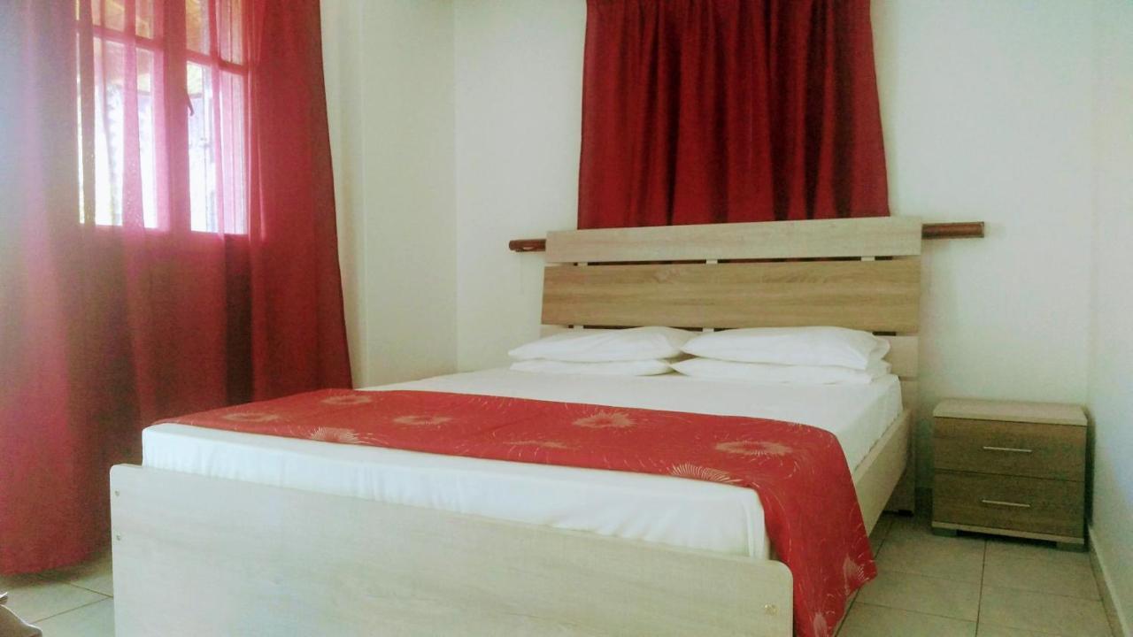 Apartments Jota มาราโธคามปอส ภายนอก รูปภาพ