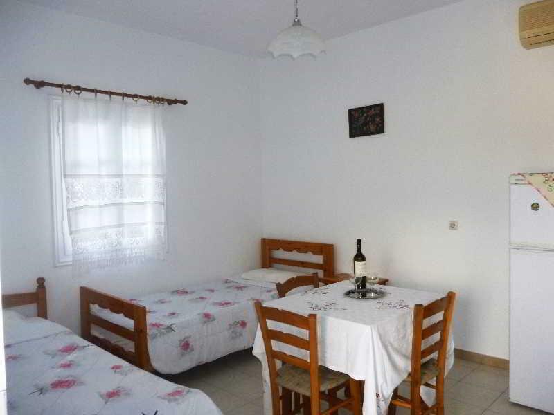 Apartments Jota มาราโธคามปอส ภายนอก รูปภาพ